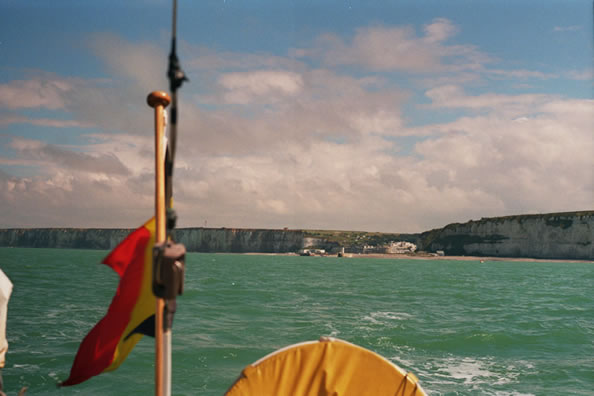 1999 FRANCE Leaving SAINT-VALERY-EN-CAUX